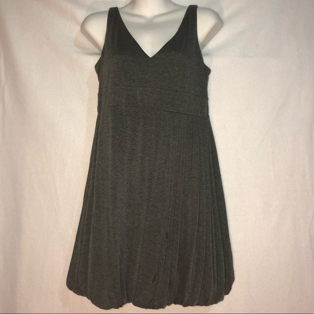 V-Neck Sleeveless Pleated Dress
